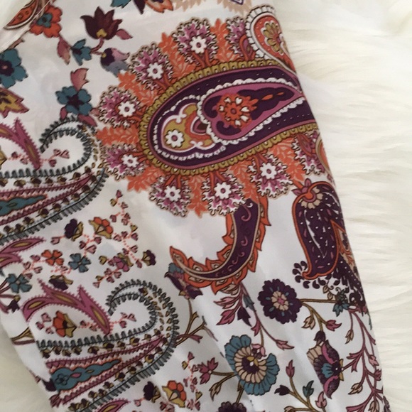 Floral Paisley Romper - Picture 5 of 6